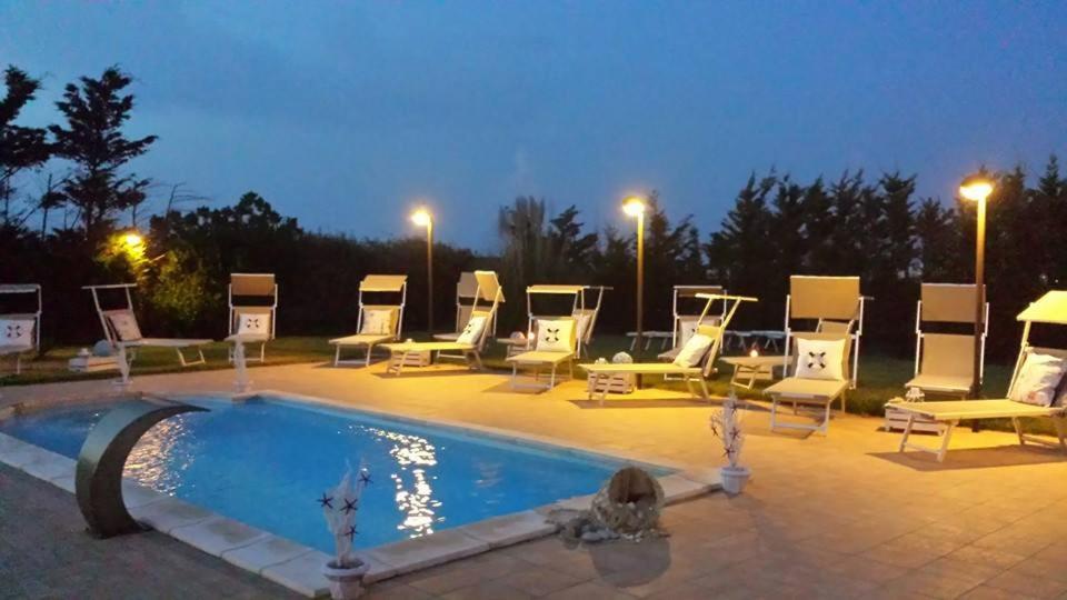 Oasi Degli Angeli Hotel Zapponeta Exterior foto